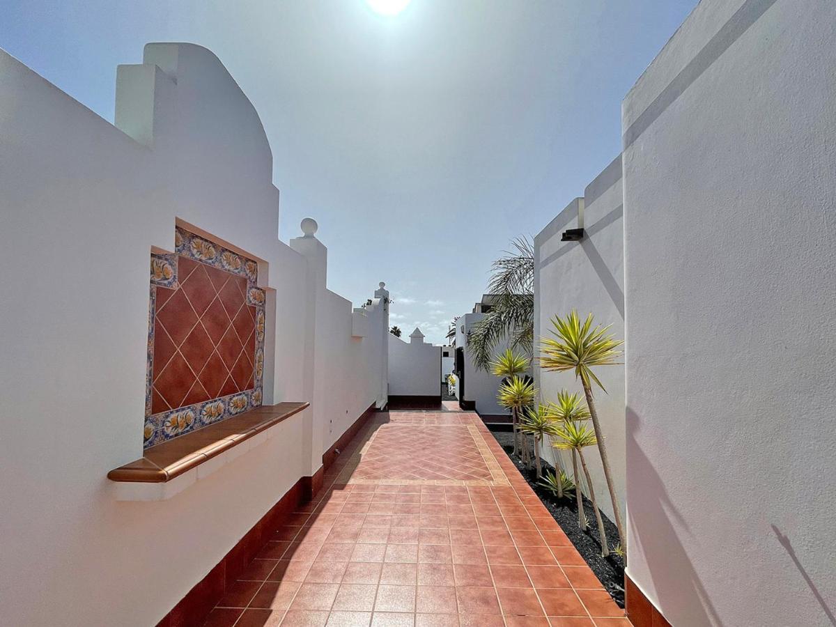 Villa Charlotte Tías Buitenkant foto